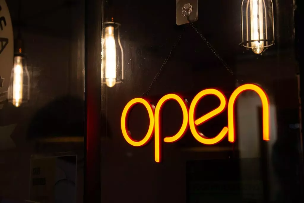 title loans open on sunday